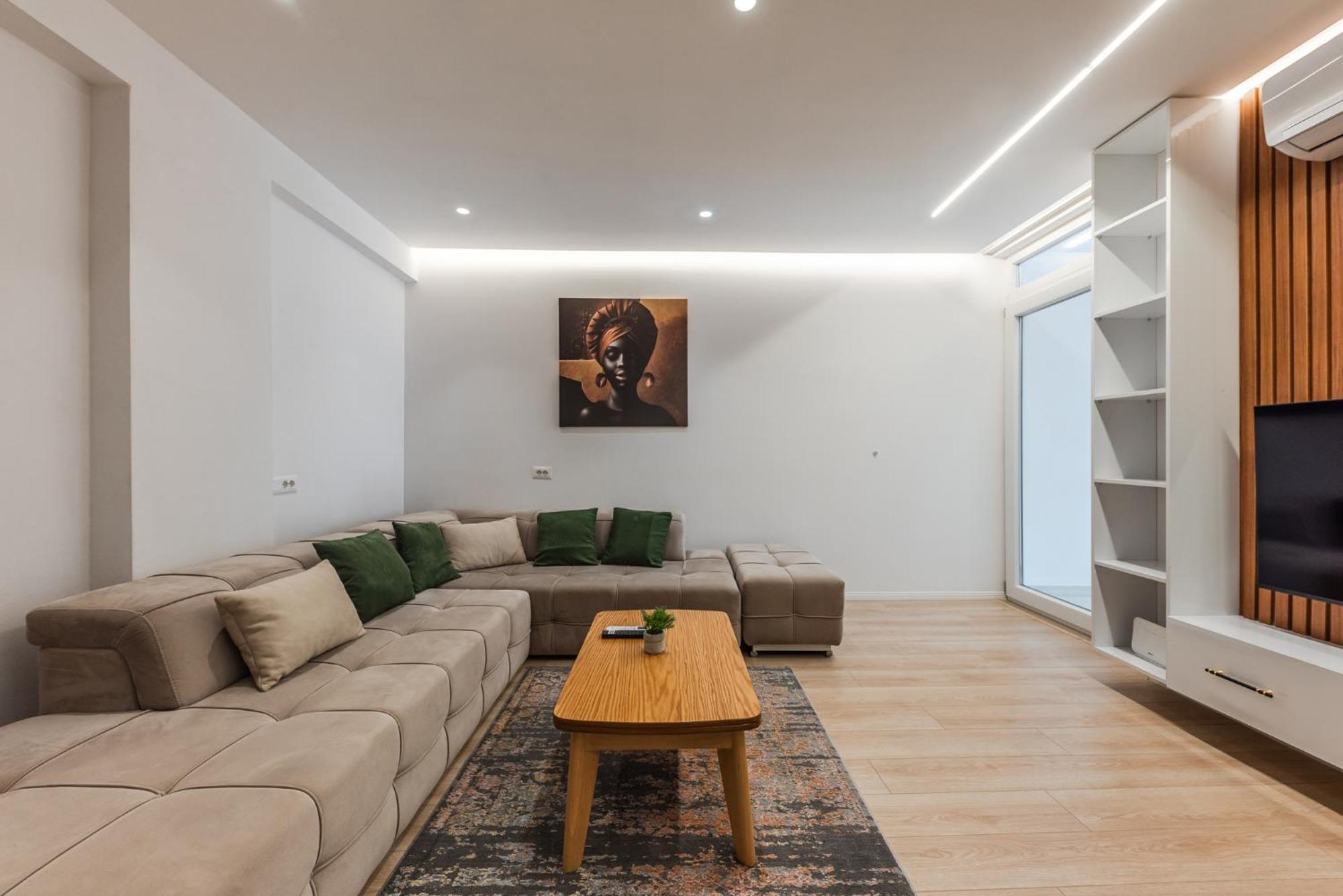 Mumba Apartments By Kondo Stays Tirana Exterior photo